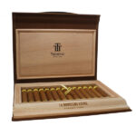 Trinidad Robusto Extra Travel Humidor